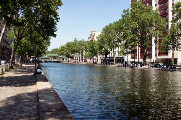 Vista Del Canal Saint Martin París Día Soleado Primavera — Foto de Stock