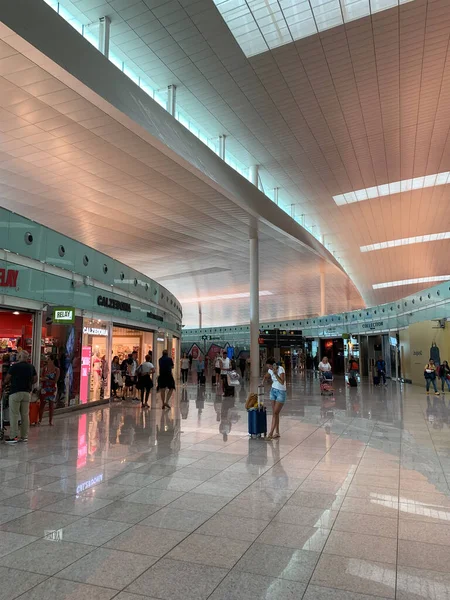 View People Walking Departure Section Barcelona Prat Airport — Stock Photo, Image