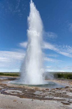 Kaplıca şofben İzlanda'daki spouting
