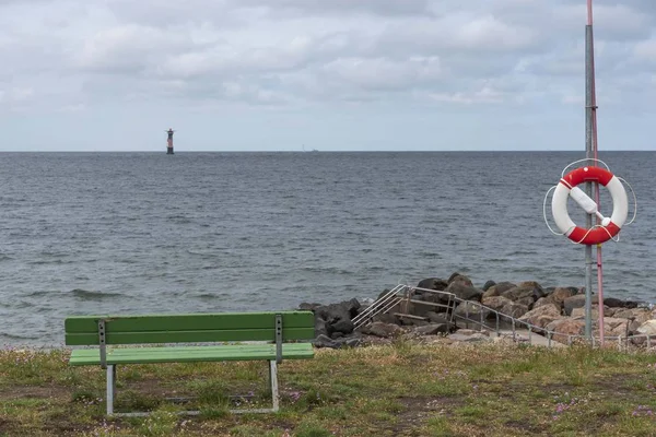 Grüne Bank Meer — Stockfoto