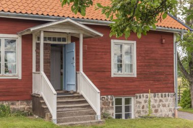 Geleneksel İsveç kırmızı evi