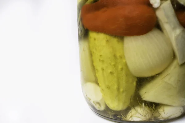 Gläser Mit Essiggurken Grünen Gurken Rotem Pfeffer Gemischtem Gemüse — Stockfoto