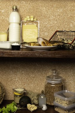 Diyet kavramı, zengin doğal farklı türleri proteinli besinleri, balık, süt ve süt ürünleri, marul, soya, avokado Hindistan cevizi yağı fasulye Susam tahin buğday