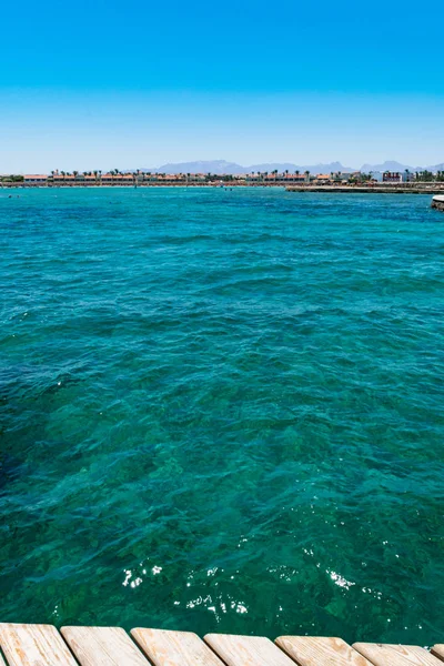 Schöne Aussicht Auf Beton Holzbrücke Meer Mit Transparentem Lagunenwasser — Stockfoto