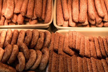 Ev yapımı gevrek susam susam tohumu sağlıklı snack ile lezzetli bisküviler kurabiyeleri