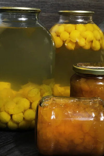 Zdrowe Jedzenie Jedzenie Odchudzanie Wegetariańskie Koncepcja Żółte Śliwki Compot Jam — Zdjęcie stockowe