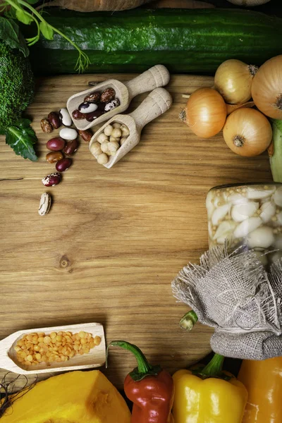 Verduras Legumbres Tabla Madera Comida Ecológica Ingredientes Comida Vegana Concepto — Foto de Stock