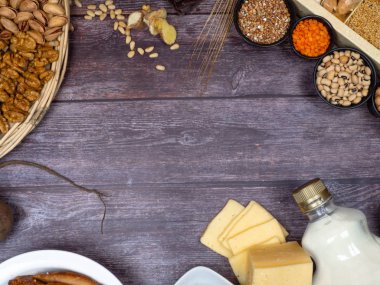 Diyet kavramı arka plan, baklagiller, fındık, süt, peynir, balık