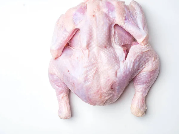 Pollo crudo fresco aislado en blanco — Foto de Stock
