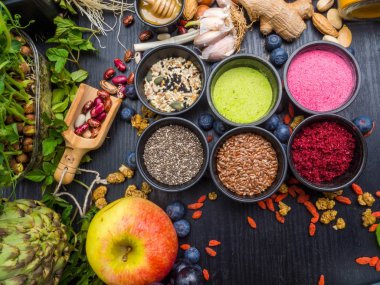 Sağlıklı gıda temiz yeme seçimi. meyve, sebze, tohum, süper gıda, yaprak sebze. sebze veya vegan gıda