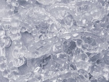 Görünmez diş hizalayıcılar her diş hizalamak için kullanılan parantez