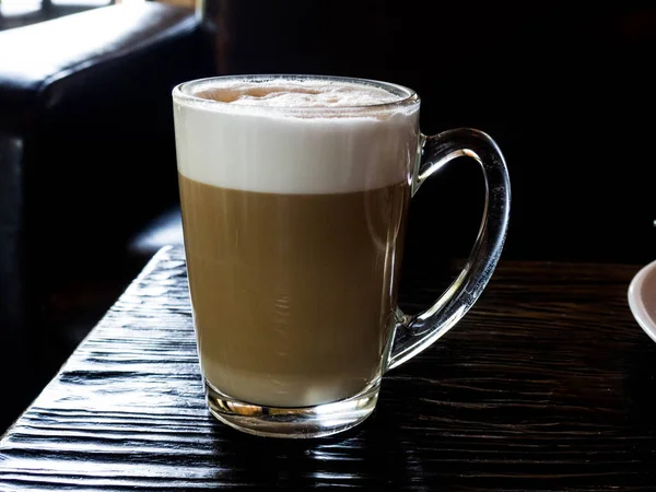 Cafe Latter - свежий кофе в стакане — стоковое фото