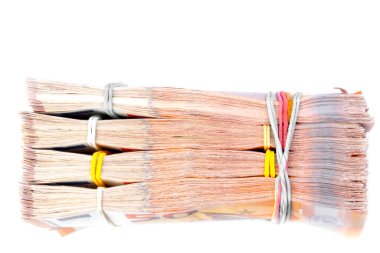 Avro banknotları, beyaz arka planda para desteleri, fotokopi alanı. Ödeme, kriz, yolsuzluk kavramı