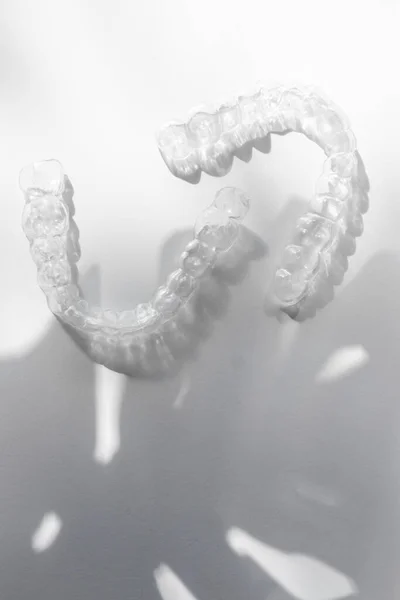 Modern Tooth Transparent Aligners Braces Straighten Teeth Cosmetic Dentistry Orthodontics — Stock Photo, Image