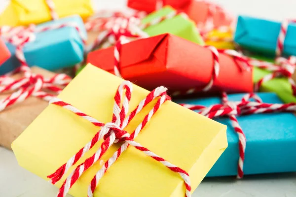 Colorful Gifts Yellow Box Focus Selective Focus — Stock Photo, Image