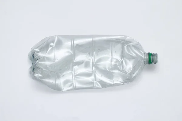 Одноразова Порожня Пластикова Пляшка Білому Тлі Концепція Переробки Відходів — стокове фото