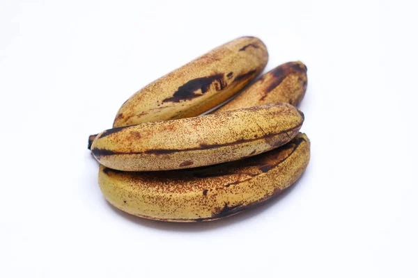 Conjunto Bananas Frescas Amarelas Muito Maduras Sobre Fundo Branco Guarda — Fotografia de Stock