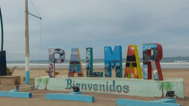 Palmar, Santa Elena / Ekvador - 19 Ekim 2019: PALMAR, plajın kenarında yer alan üç boyutlu harflerle şehrin adı