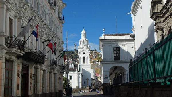 Quito Pichincha Ecuador September 2018 People Walking Metropolitan Cathedral Quito — Stock Photo, Image