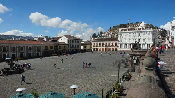 Quito Pichincha Equateur Septembre 2018 Des Gens Marchent Sur Place — Photo