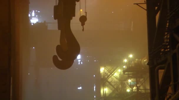 Grue Dans Une Usine Métallurgique — Video