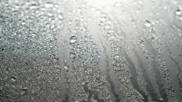 Крупним Планом Вигляд Крапель Води Падає Скло Дощ Падає Вікно — стокове відео