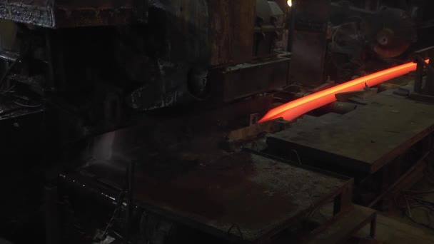 Steel Billets Torch Cutting Máquina Corte Para Cortar Trilho Quente — Vídeo de Stock