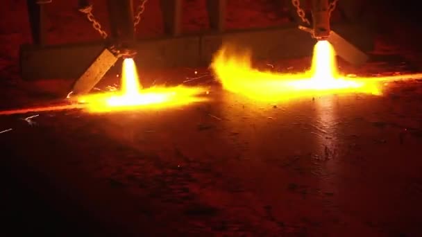 Gas Cutting Steel Sheets Metal Plant Interior Production Sparks Flying — Stock Video