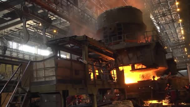 炼钢厂设备 冶金厂或工厂的工业细节 钢冶炼细节 — 图库视频影像