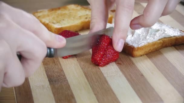 Female Hands Cutting Fresh Strawberry Wooden Board Strawberry Slicing Strawberry — Stock Video