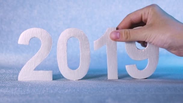 Hand Ändra Nummer 2019 Till 2020 Nytt Kommande Koncept 2020 — Stockvideo