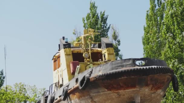 Old Shabby Worn Boat Different Colors Dock Pier Close Old — Stock Video