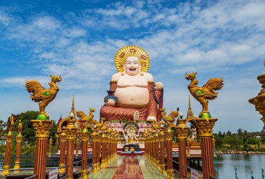 Wat Plai Laem. Çok kollu Buda. Tayland. Samui. T Körfezi