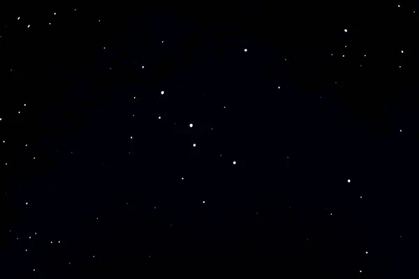Muchas estrellas brillantes en el cielo por la noche . —  Fotos de Stock