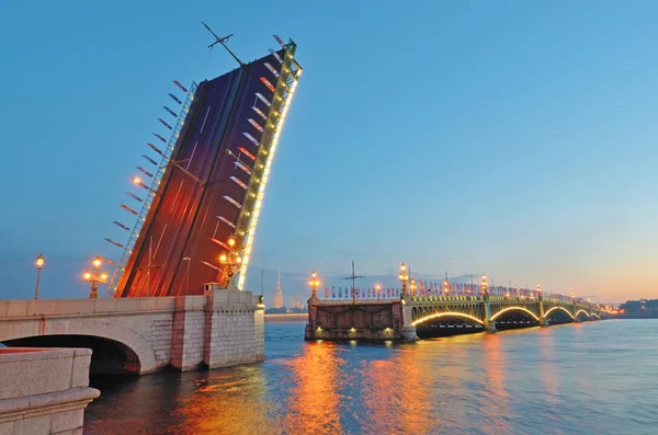Saint Petersburg Russia July 2018 Lato Podczas Nawigacji Otwórz Mostów — Zdjęcie stockowe