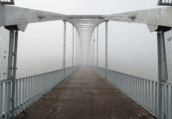 Iron Bridge River Dense Fog — Stock Photo, Image