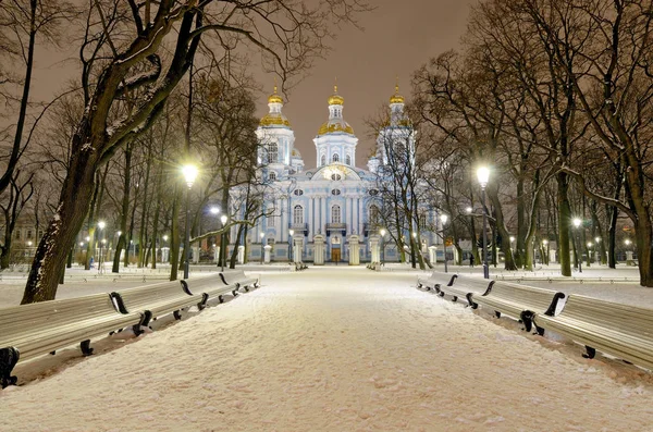 Petersburg Russia December 2018 ニコラス海軍だったの夜初めて大聖堂の船員のため ニコルスカヤ上正方形に立ちます それは記念碑の教会建築です — ストック写真