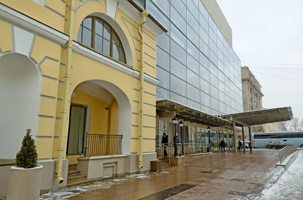 Petersburg Russia December 2018 New 的马林斯基剧院大楼 它就在老剧院旁边 舞台上有表演 — 图库照片