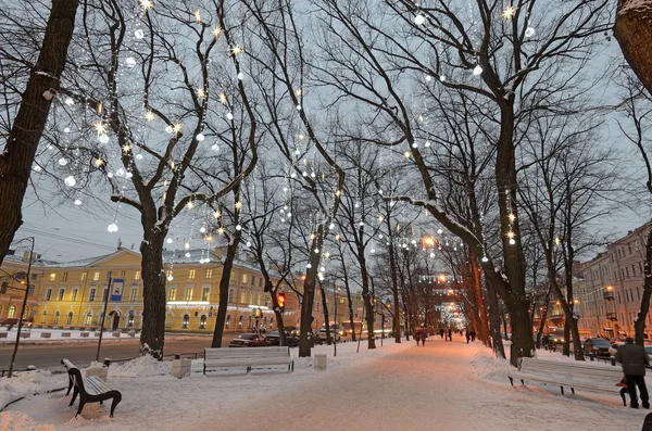 Illuminations Lumineuses Sur Les Arbres Alors Décorez Ville Avant Noël — Photo