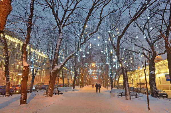 Illuminations Lumineuses Sur Les Arbres Alors Décorez Ville Avant Noël — Photo