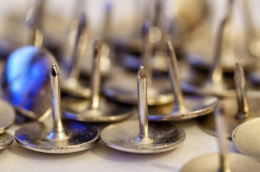 iğne yaprak kağıt tespit etmek. Bu ileti örneği araç yaygın olarak kullanılır.