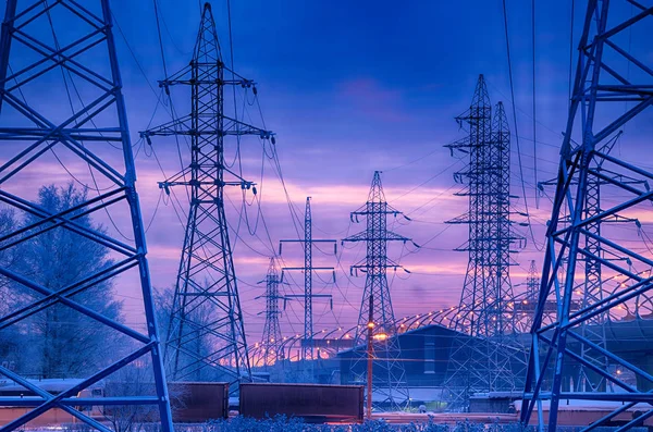Electric current transmission line.Designed for power transmission.It takes place in the under construction area of the city.