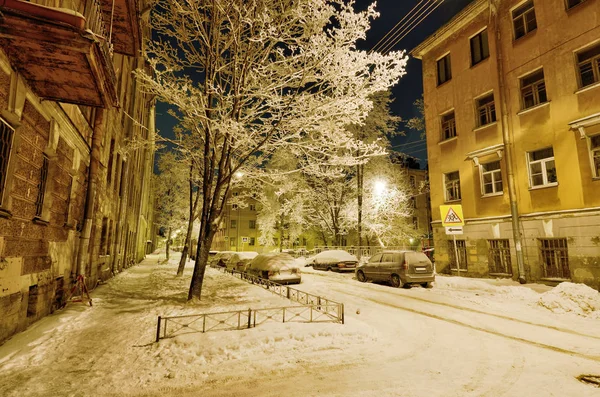Cidade noturna no inverno . — Fotografia de Stock