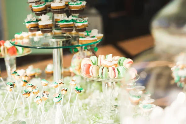 Different kinds of baked sweets on a buffet — Stock Photo, Image