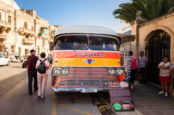 la valletta şehir İngilizce eski otobüs, malt cazibe