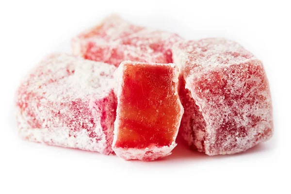 Tatlı beyaz arka plan üzerinde izole Lokum (lokum)