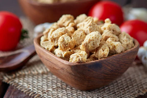 Ham soya parçalar, Soya eti vegans ahşap kase için