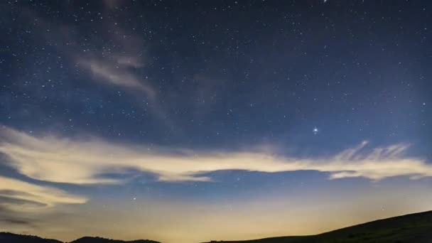 Vídeo Estoque Láctea Apresenta Incríveis Imagens Lapso Tempo Láctea Passando — Vídeo de Stock