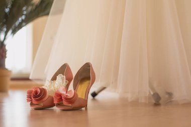 Gelin Ayakkabı standı gelinlik yakın yerdeki