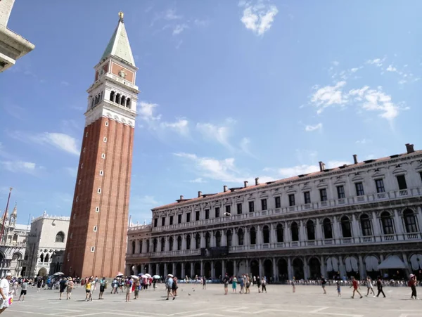 Buildings in san marco square in venice — Stock Photo, Image